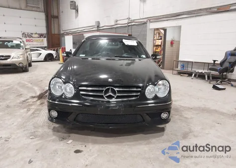 2007 Mercedes-Benz Clk 63 Amg z USA, uszkodzony, nr VIN WDBTK77G37T075074